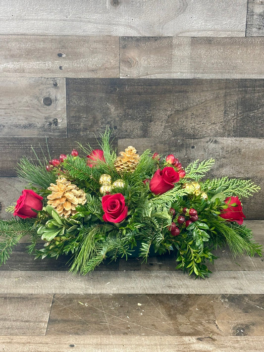 RED AND GOLD CENTERPIECE
